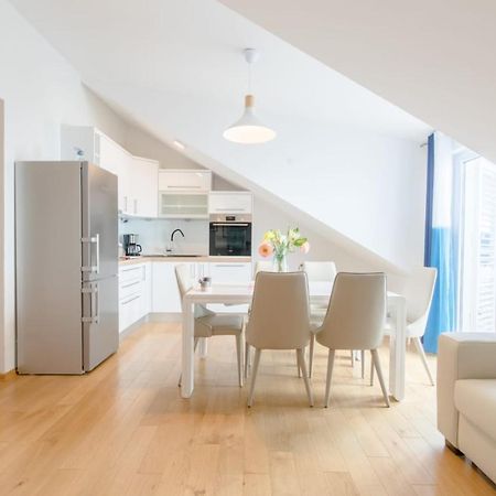 Apartmani Krilo Podstrana Eksteriør billede